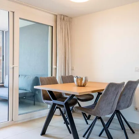 Lujoso De 3 شقة تورّيفيِخا